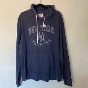 NY Yankees hooded sweatshirt women’s XL extra large navy white